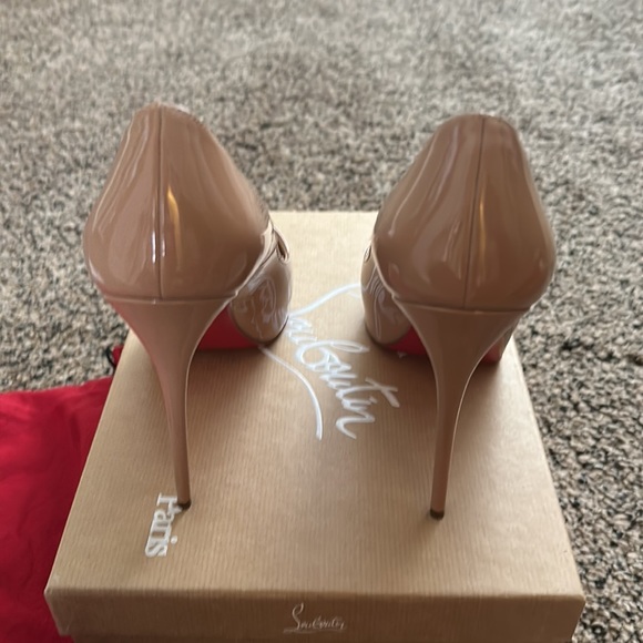 Very Prive 120 Patent Nude - Picture 4 of 6